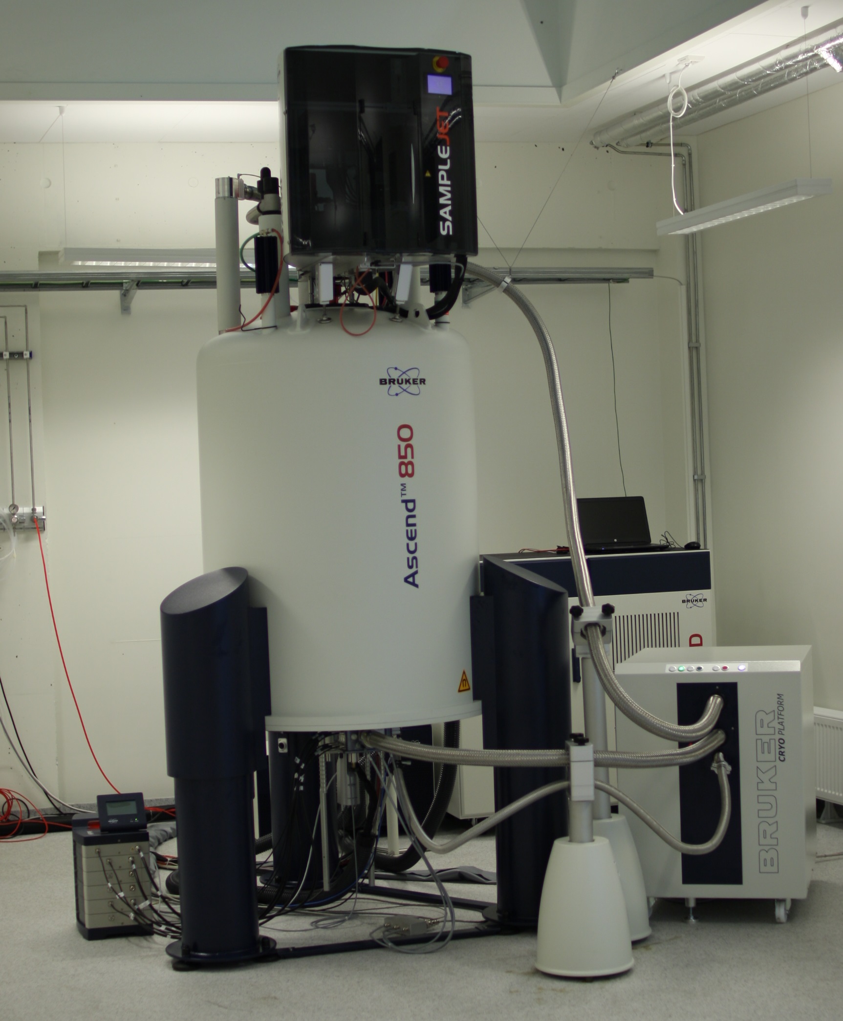 NMR spektrometers at UiB NMR spectroscopy University of Bergen