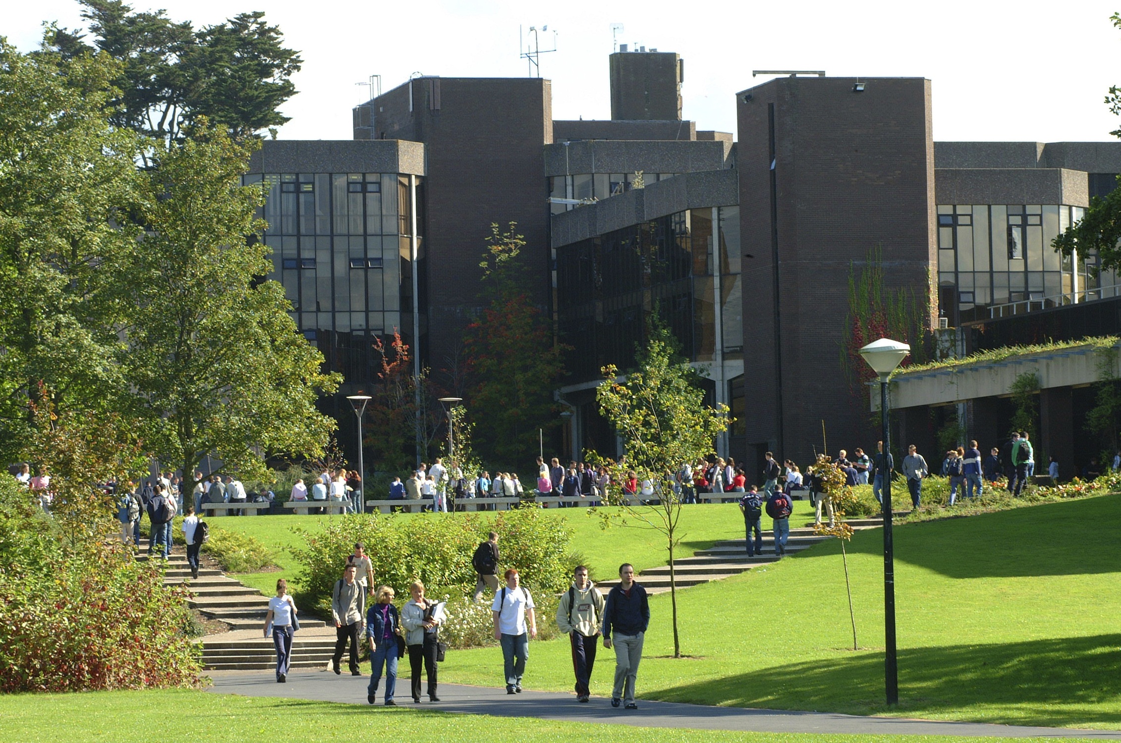 University Of Limerick Og Institutt For Sammenliknende Politikk 