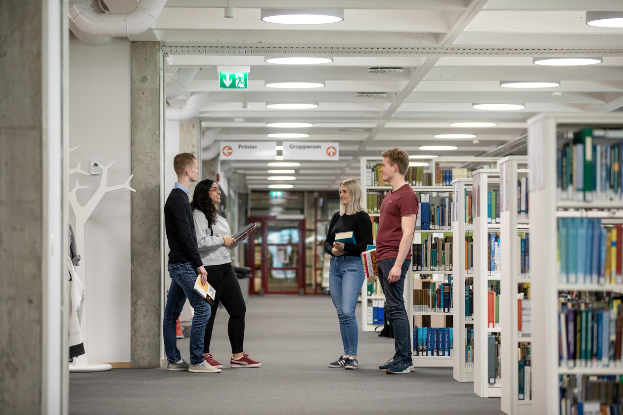 Studenter på Læringssenteret, UiB