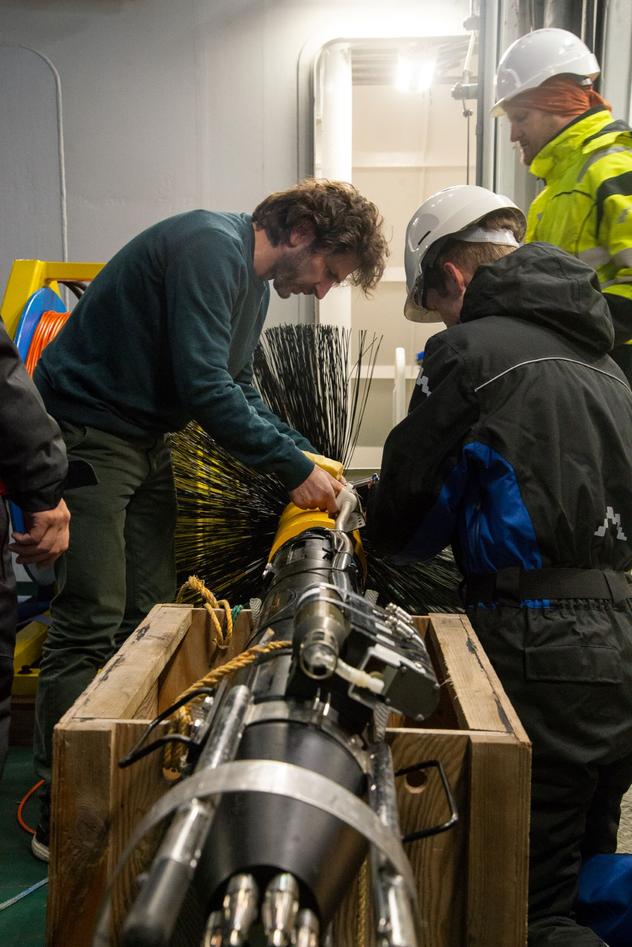 Turbulens Blir Generert Av Tidevannsstrømmer | Geofysisk Institutt | UiB