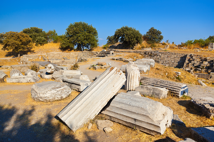 Bilde av antikke ruiner fra Troy i Tyrkia