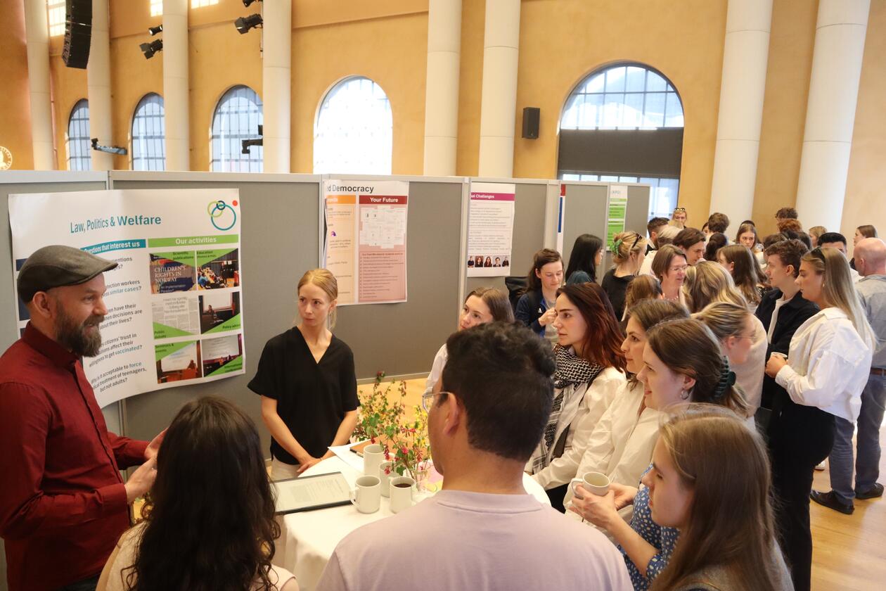 Research group speed dating