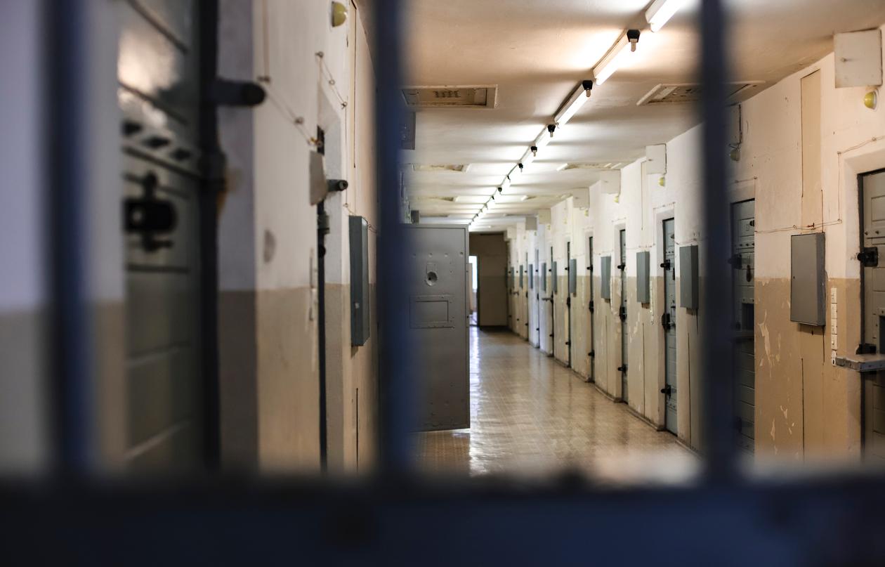 Prisson hall seen from behind bars