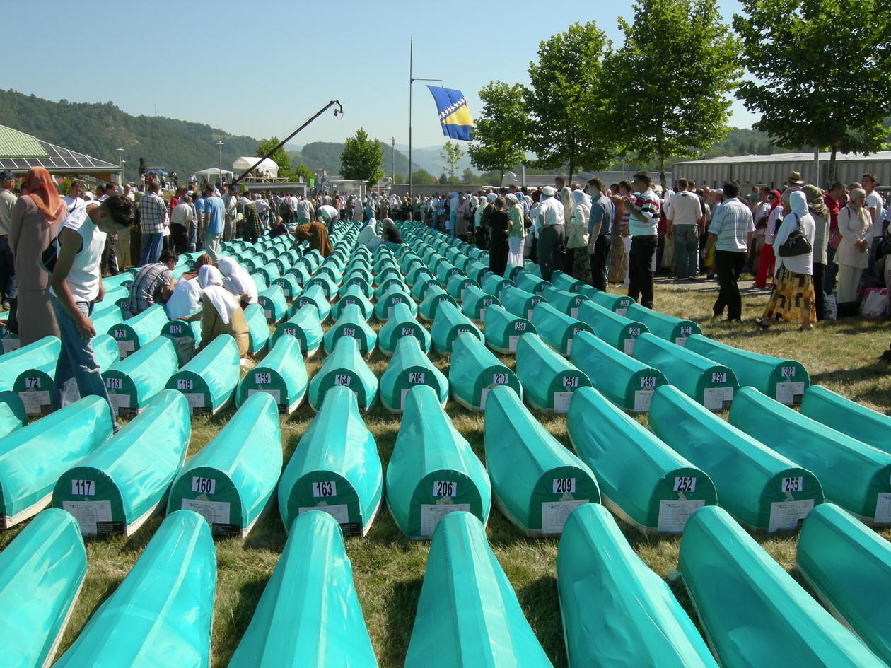 Srebrenica - forbrytelsen og sviket | Institutt for ...