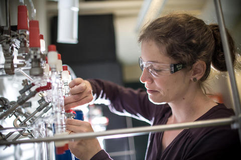 Nele Meckler på lab