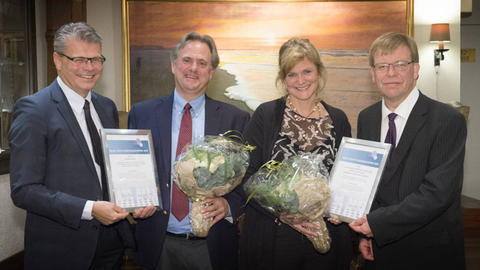 From left: Herlof Nilssen, Managing Director at Helse Vest, James Lorens, Helga Salvesen og Baard-Christian Schem, Senior Advisor at Helse Vest.