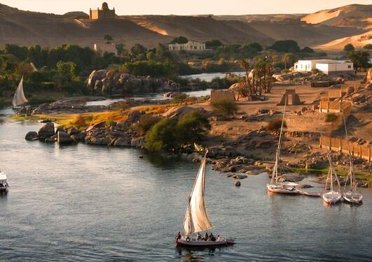 Nilen er verdens mest myteomspunne og omstridte elv. Her ved Aswan, sør i Egypt.