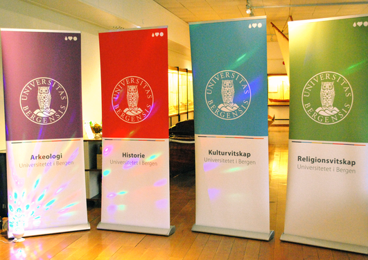 Bilde av bannere med de ulike fagene representert