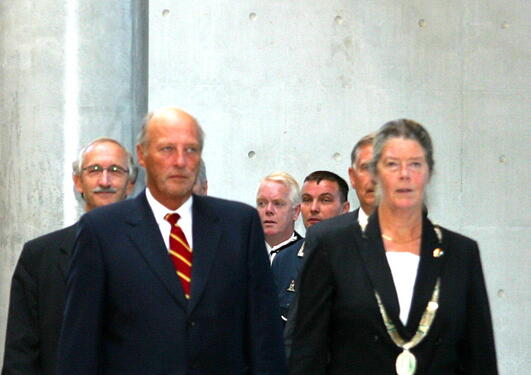 Kong Harald V under åpning av BBB 3. september 2003