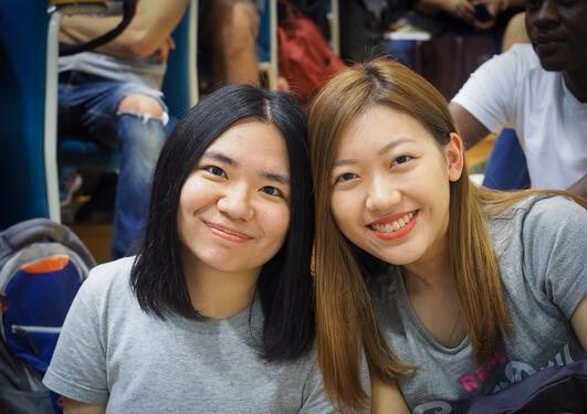 To nye internasjonale studentar på SV hausten 2019