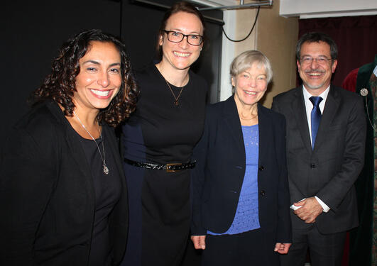 The doctorate Marit Valla and the evaluation committee.