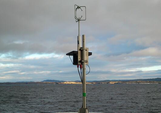 The eddy covariance system mounted in the bow of the research vessel Håkon...