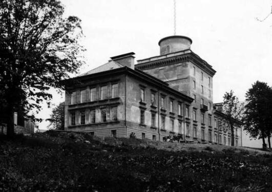 Geofysisk institutt, bygging 1928 